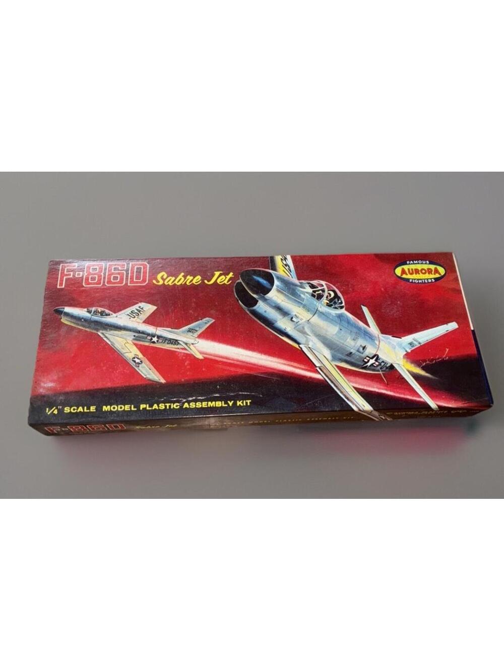 Rare 1960 North American F-86D Sabre Jet - Aurora Kit No. 77-100 - Complete